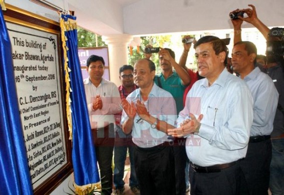 Union Finance Ministry's Tax-collection drive, Income Tax Officials arrive State :‘Income Tax office will remain open till 30th Sep, midnight 12 AM, strong actions to be taken against vague tax filers’ : NE Principal Tax Commissioner talks to TIWN Union Finance Ministry's Tax-collection drive, Income Tax Officials arrive State :‘Income Tax office will remain open till 30th Sep, midnight 12 AM, strong actions to be taken against vague tax filers’ : NE Principal Tax Commissioner talks to TIWN